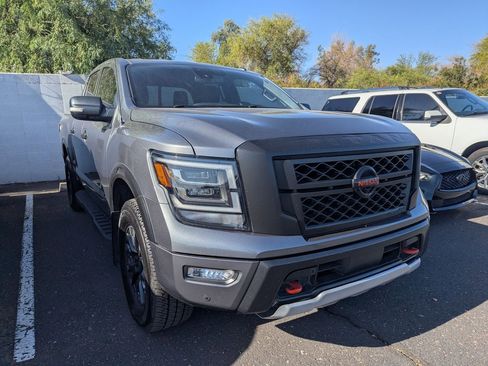 Used 2021 Nissan Titan PRO-4X w/ Pro-4x Convenience Package AWD/4WD image 4