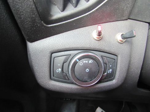 Used 2015 Ford Transit Connect XL FWD image 15