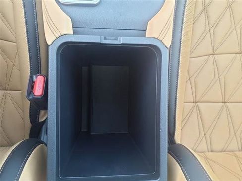 New 2025 Nissan Sentra SV image 18