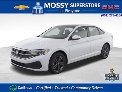 Used 2023 Volkswagen Jetta SE w/ Panoramic Sunroof Package