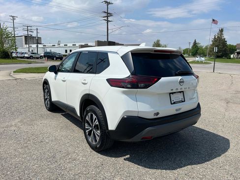 Used 2023 Nissan Rogue SV AWD/4WD image 3