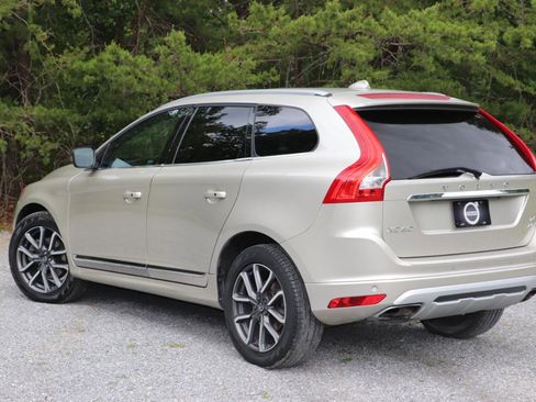 Used 2017 Volvo XC60 T6 Dynamic w/ Preferred Option Package AWD/4WD image 34