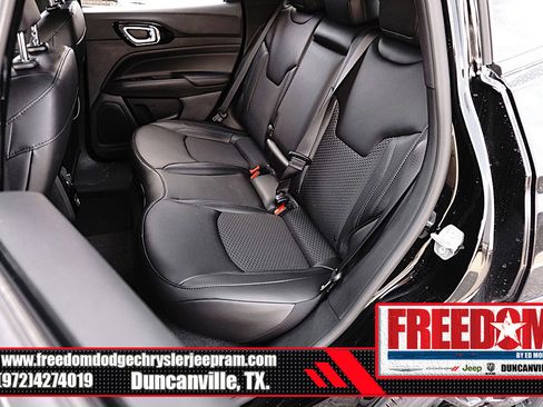 New 2026 Jeep Compass Latitude image 14