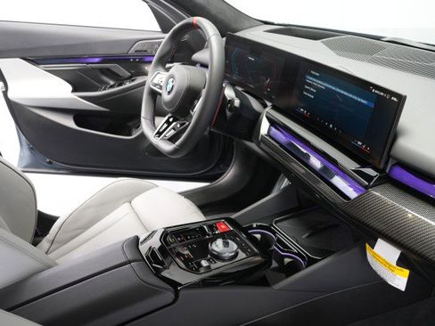 Used 2026 BMW M5 w/ Carbon Package image 68