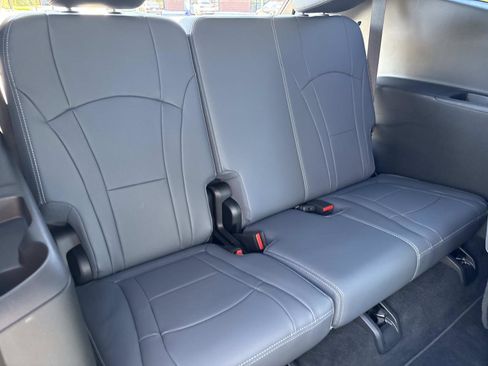 Certified 2023 Buick Enclave Essence w/ Experience Buick Package image 32