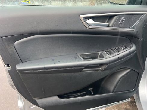 Used 2023 Ford Edge SEL image 19