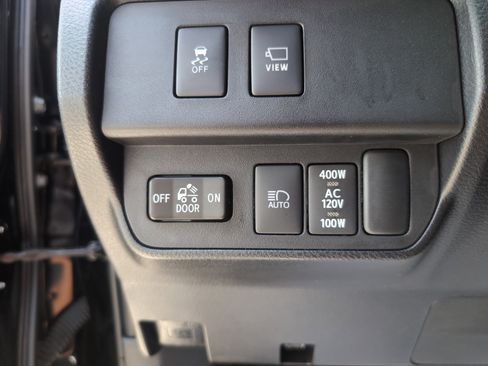 Used 2023 Toyota Tacoma TRD Sport w/ Advanced Technology Package image 31