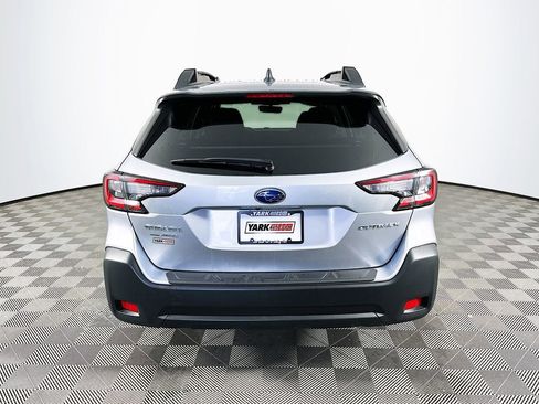 Used 2025 Subaru Outback Premium w/ Popular Package #1A image 8