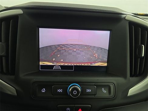 Used 2023 GMC Terrain SLE image 14