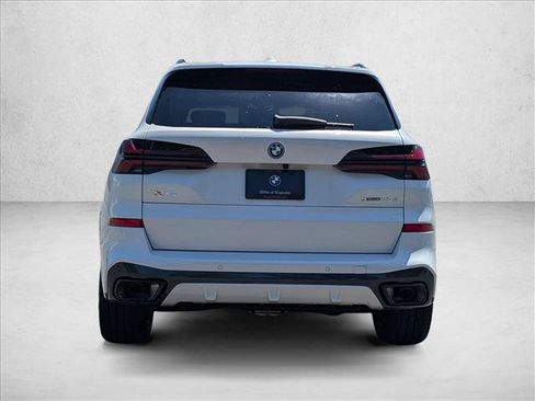 New 2026 BMW X5 xDrive50e w/ M Sport Package AWD/4WD image 8