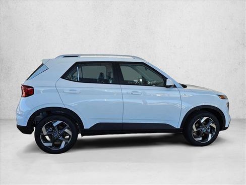 New 2026 Hyundai Venue SEL image 7