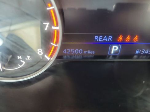 Used 2024 Nissan Altima 2.5 SV image 24