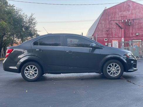 Used 2019 Chevrolet Sonic LT image 5
