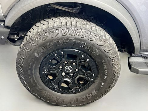 Used 2023 Ford Bronco Wildtrak AWD/4WD image 13