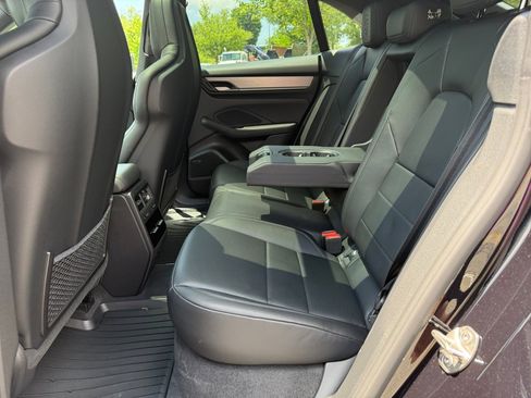 New 2025 Porsche Macan 4S Electric image 20