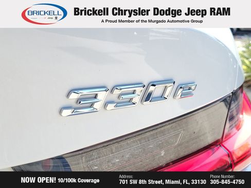 Used 2023 BMW 330e w/ Driving Assistance Package image 7