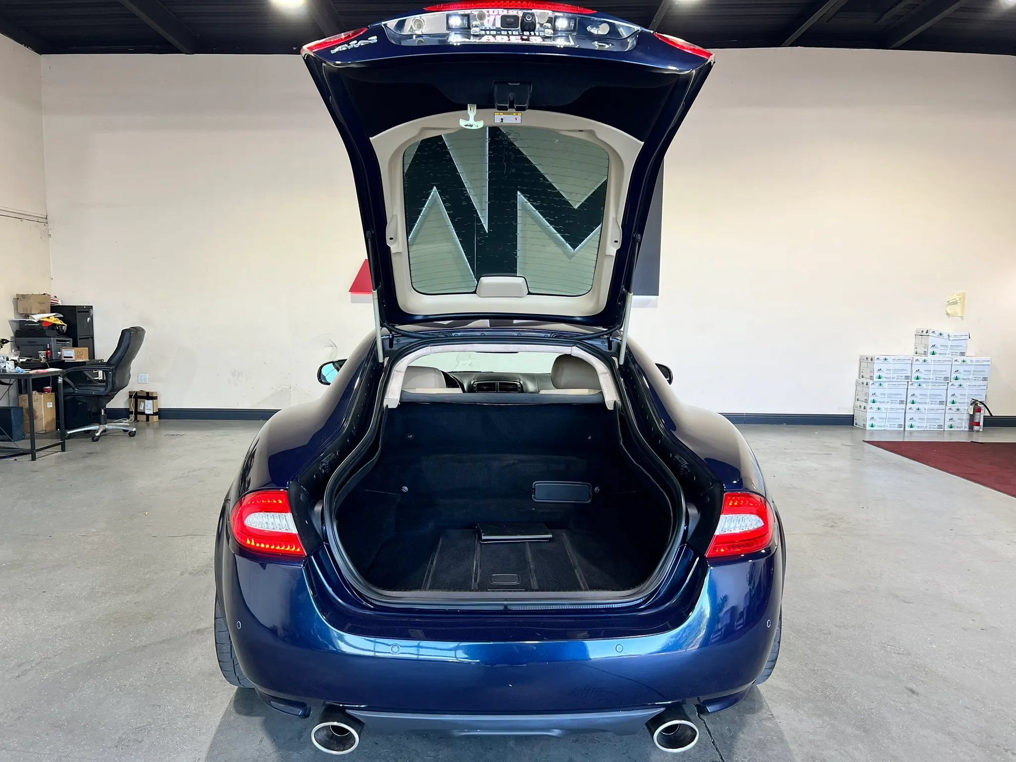 Used 2013 Jaguar XK Coupe RWD image 8