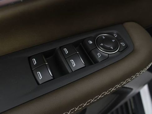 New 2026 GMC Yukon XL Denali Ultimate image 18