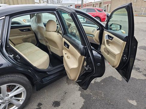 Used 2015 Nissan Altima 2.5 SV w/ Convenience Package image 10