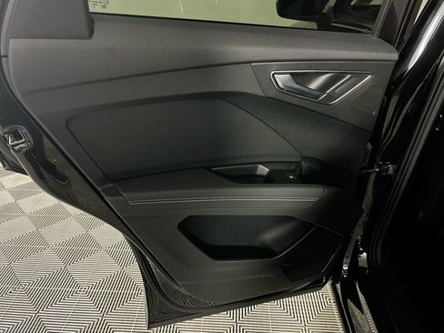 Used 2023 Audi Q4 e-tron Premium Plus w/ Premium Plus image 28