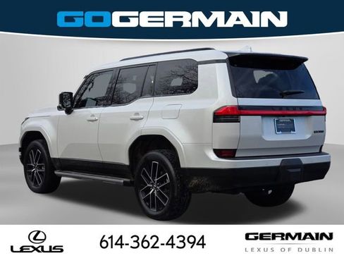 Certified 2024 Lexus GX 550 w/ Accessory Package (31) image 13