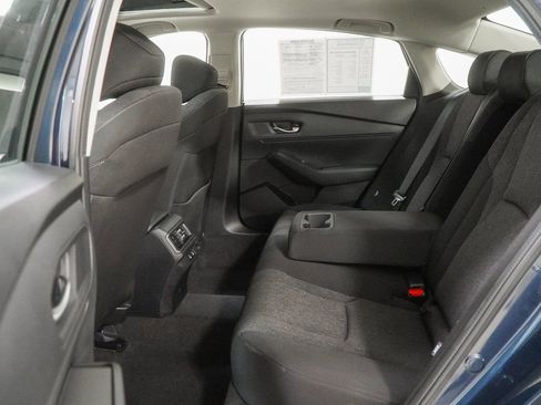 Certified 2025 Honda Accord SE image 38