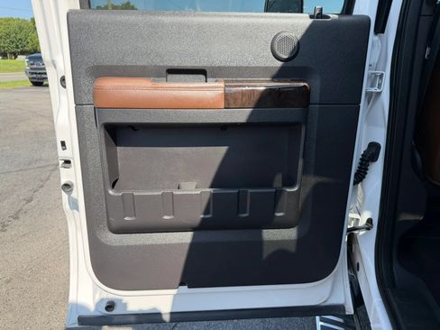 Used 2015 Ford F250 Platinum AWD/4WD image 22