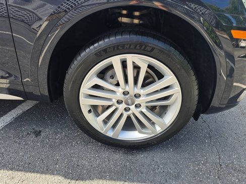 Used 2018 Audi Q5 2.0T Premium Plus w/ Premium Plus Package AWD/4WD image 13