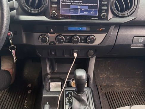 Used 2023 Toyota Tacoma SR AWD/4WD image 11