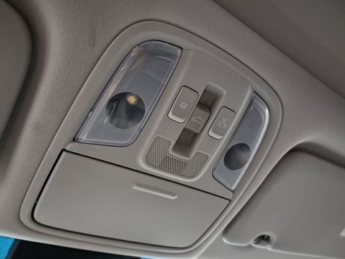 Used 2021 Kia Sportage EX w/ EX Technology Package image 22