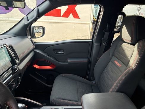 Used 2022 Nissan Frontier Pro-X w/ Technology Package image 16