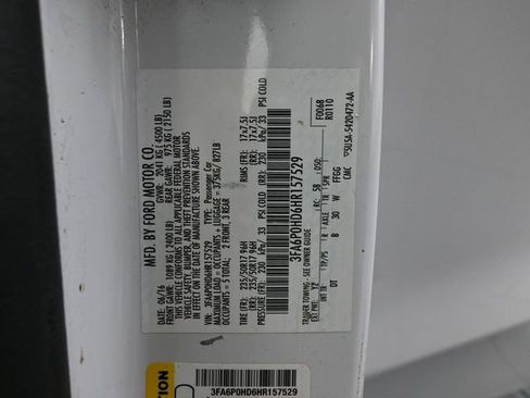 Used 2017 Ford Fusion SE image 45