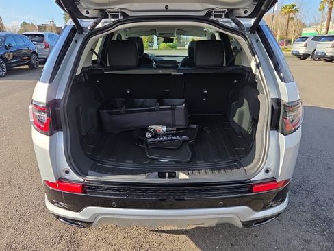 New 2025 Land Rover Discovery Sport S image 16