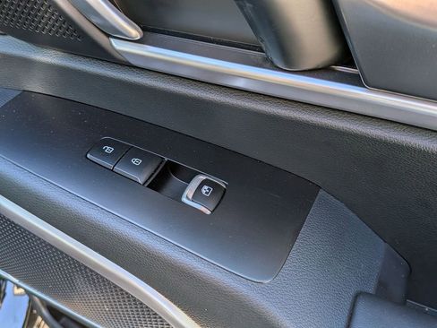 Used 2025 Kia Telluride S FWD image 36