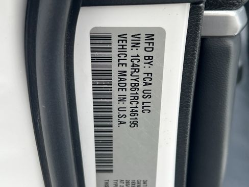 Used 2024 Jeep Grand Cherokee Limited 4xe AWD/4WD image 29