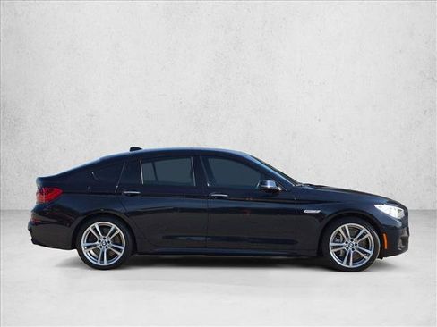 Used 2017 BMW 550i Gran Turismo xDrive AWD/4WD image 4