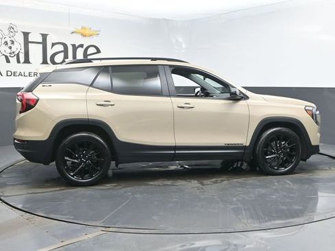 Used 2023 GMC Terrain SLE w/ Driver Convenience Package image 36