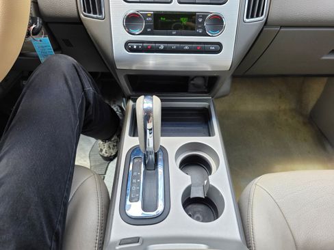 Used 2009 Ford Edge SEL AWD/4WD image 13