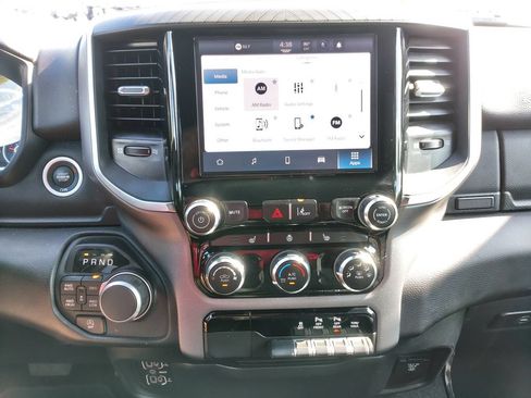 Used 2025 RAM 1500 Big Horn AWD/4WD image 25