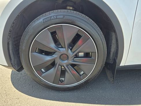 Used 2020 Tesla Model Y Performance AWD/4WD image 13