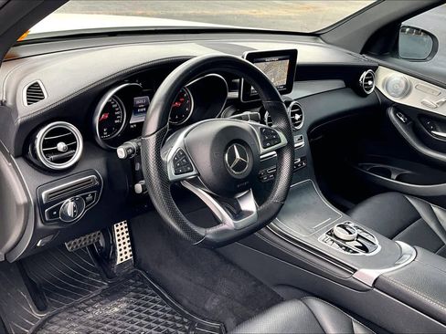 Certified 2019 Mercedes-Benz GLC 300 image 17