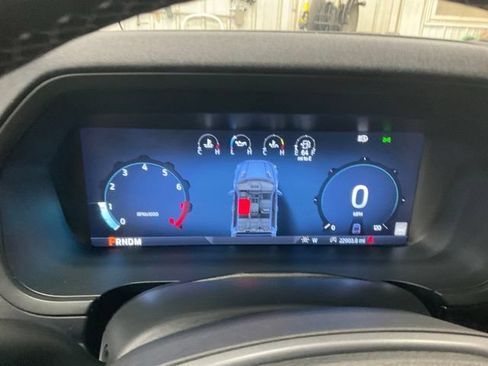 Used 2025 Ford F150 Lariat w/ Equipment Group 501A Mid AWD/4WD image 10