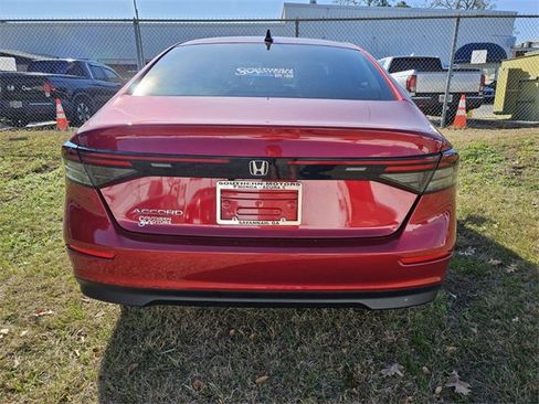 Used 2025 Honda Accord SE image 8