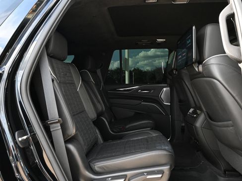 Used 2023 Cadillac Escalade V AWD/4WD image 24