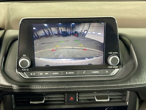 Certified 2023 Nissan Rogue SV image 12