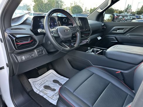 Used 2024 Chevrolet Silverado EV RST image 9