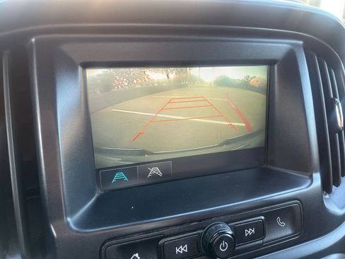 Used 2018 Chevrolet Colorado W/T image 23