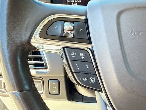 Used 2021 Lincoln Navigator Black Label AWD/4WD image 36