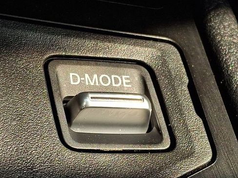 Certified 2025 Nissan Kicks S image 25