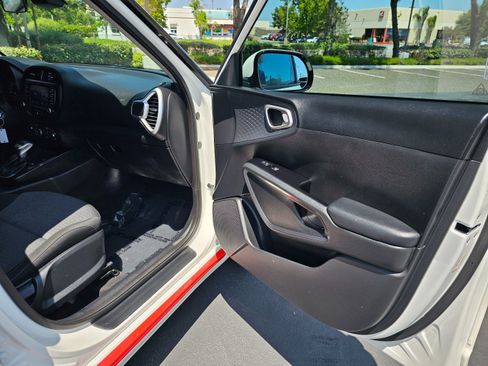 Used 2021 Kia Soul GT-Line image 30